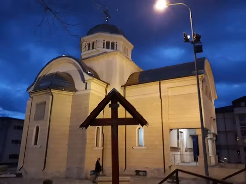 PAROHIA SFINŢII TREI IERARHI