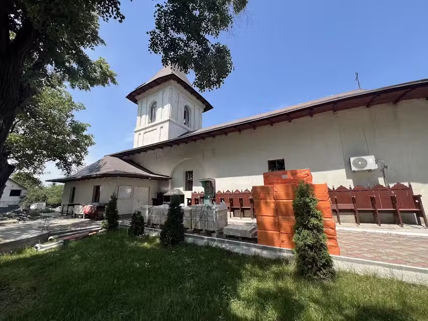 Parohia Sfinții Voievozi