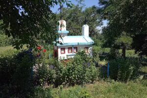 Prima bisericuța a satului