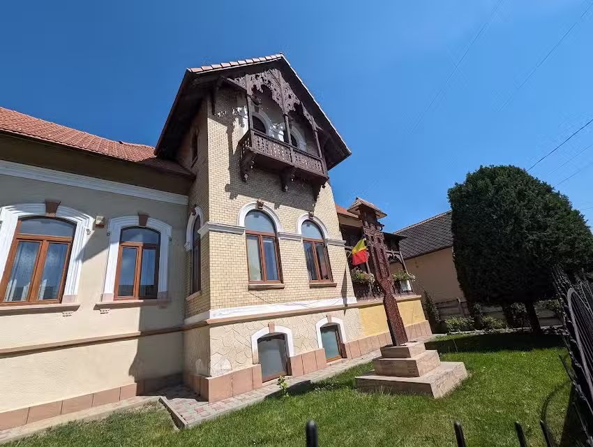 Protopopiatul T&acirc;rnăveni