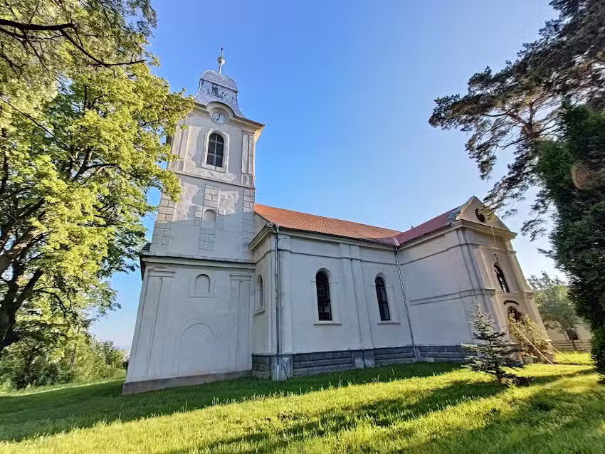 Reform&aacute;tus templom Nagyborosny&oacute;