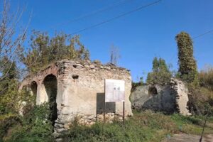 Ruinele Bisericii Reformate