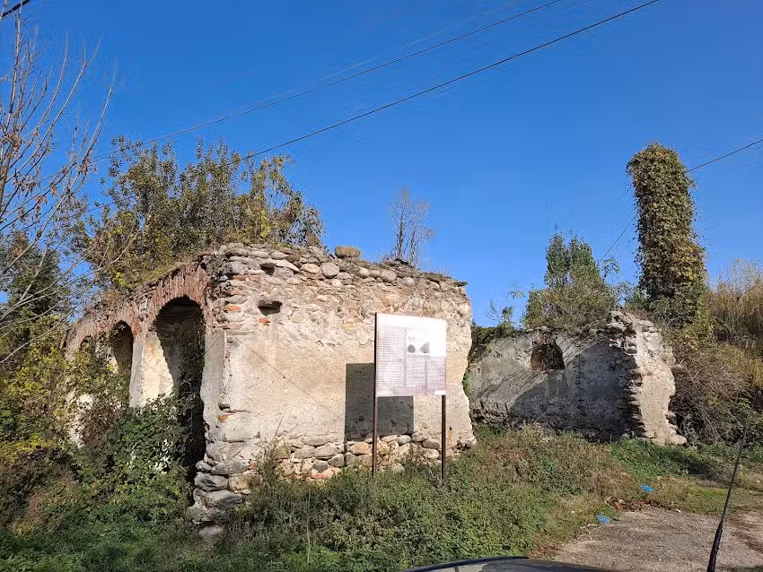 Ruinele Bisericii Reformate