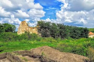 Ruinele Bisericii Reformate