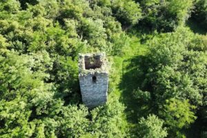 Ruinele Bisericii Reformate Tâmpa