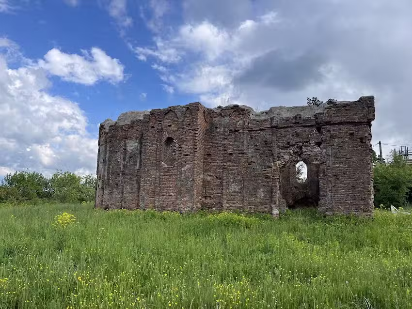 Ruinele Bisericii Vovidenia