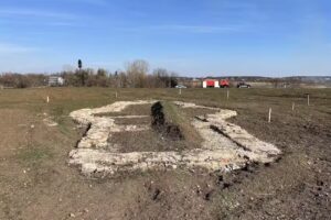 ruinele Mănăstirii Cârna