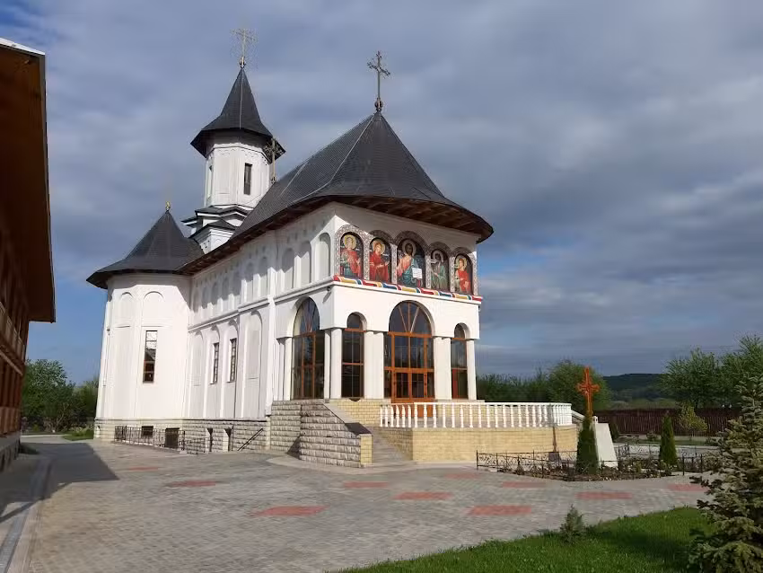 Schitul Sf&acirc;ntul Mina